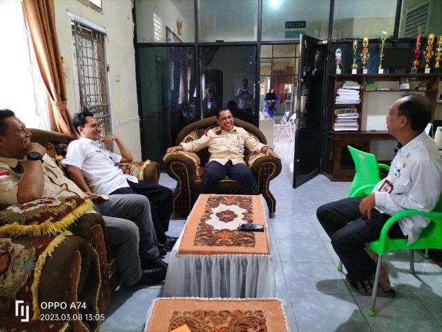 Monitoring DINAS DUKCAPIL Provinsi Lampung Di Dinas Dukcapil kabupaten Waykanan 