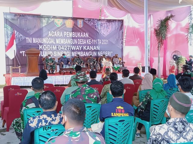 Pelayanan Adminduk Disdukcapil Way Kanan Dalam Rangka TNI Manunggal Masuk Desa Ke-111 Kodim 0427/Way Kanan